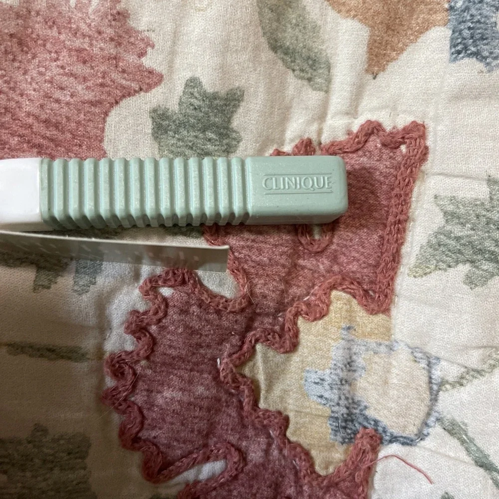 Vtg Clinique Plastic Travel Green Ball Tipped White Round Hair Brush 90s Y2K 7